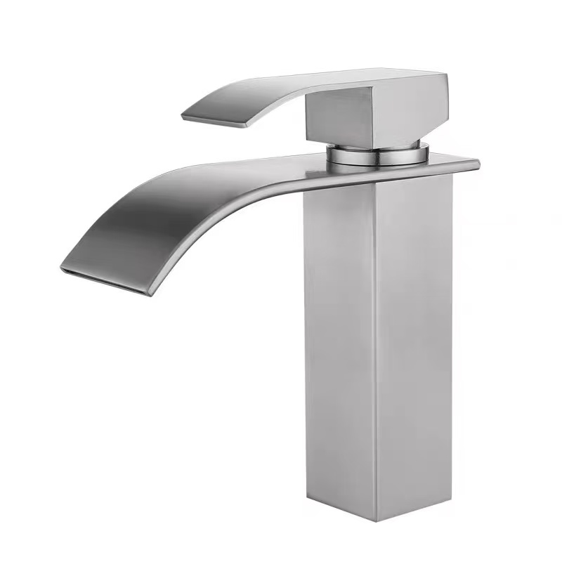 Gebürsteter, quadratischer Waschbecken-Wasserhahn im Wasserfall-Stil
