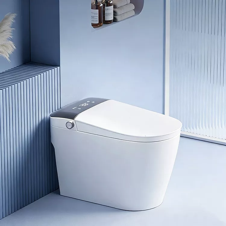 Smart-Toilette mit digitalem Großbild-Display und Knopf
