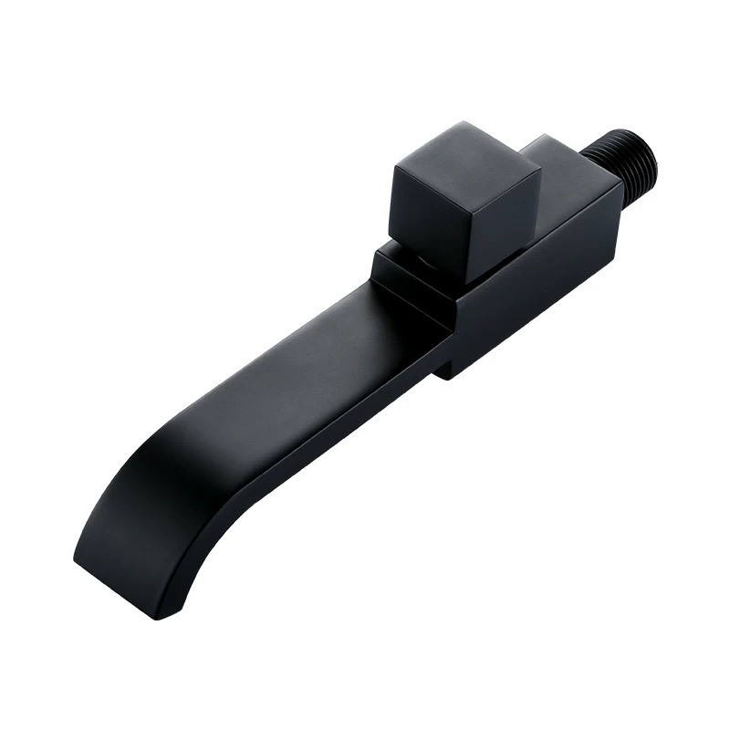 Minimalistischer, versteckter Wasserhahn mit quadratischem Muster