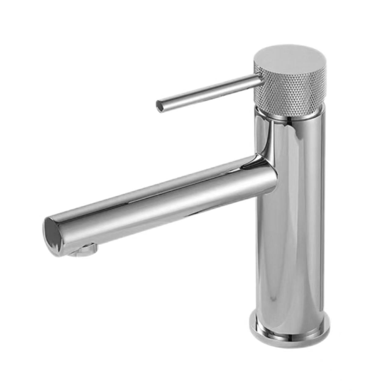 Silberner, gerippter Einloch-Wasserhahn